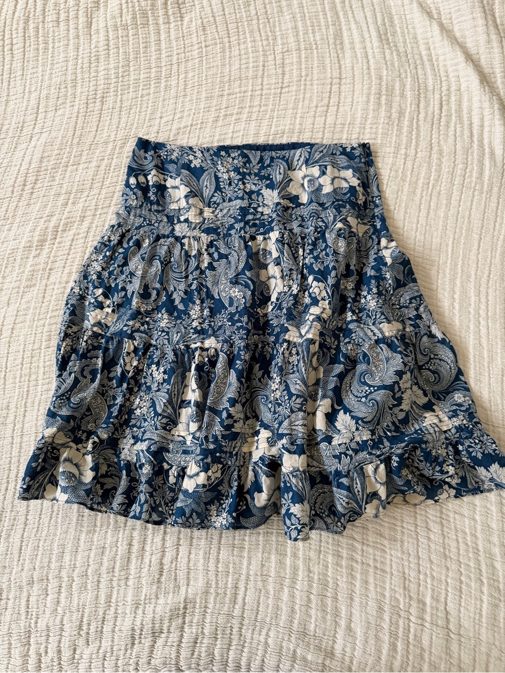 Chaps Blue and White Floral Tiered Mini Skirt